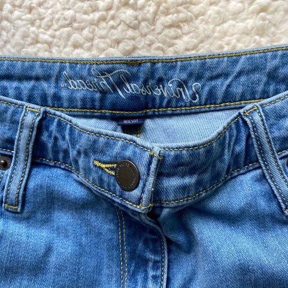 Universal Thread Cropped Wide Leg Jeans - Picture 2 of 4